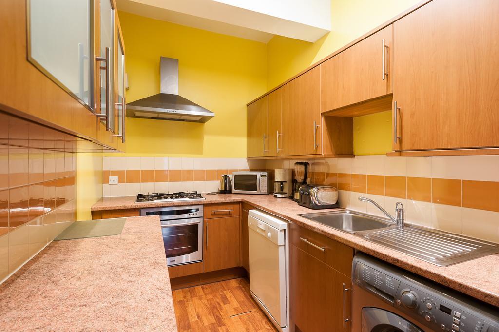 Pitt Street Apartment Beautiful Spacious Apartment Free Parking And Free Sanitizer Edinburgh Cameră foto